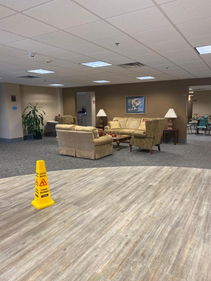 Collins Inn & Suites ภายนอก รูปภาพ