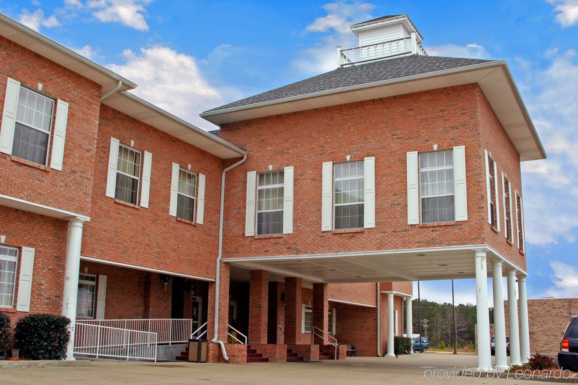 Collins Inn & Suites ภายนอก รูปภาพ